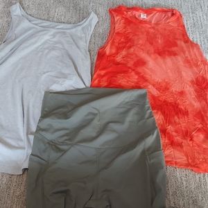 Size medium maternity workout bundle